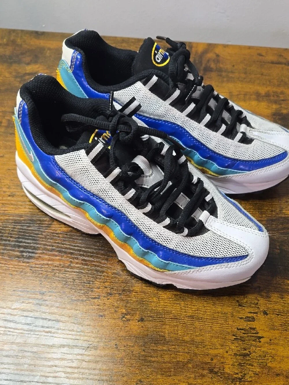 ​Nike Air Max 95 GS Game Change White University Gold Teal Red Orbit 4.5Y